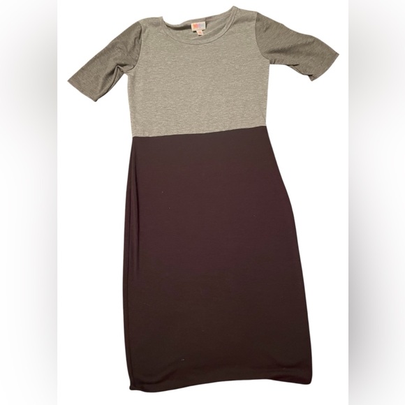 LuLaRoe Dresses & Skirts - Lularoe size XS Two-Tone bodycon gray & black short sleeve midi Dress